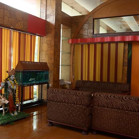 Hotel Rahul Deluxe Nagpur Zewnętrze zdjęcie