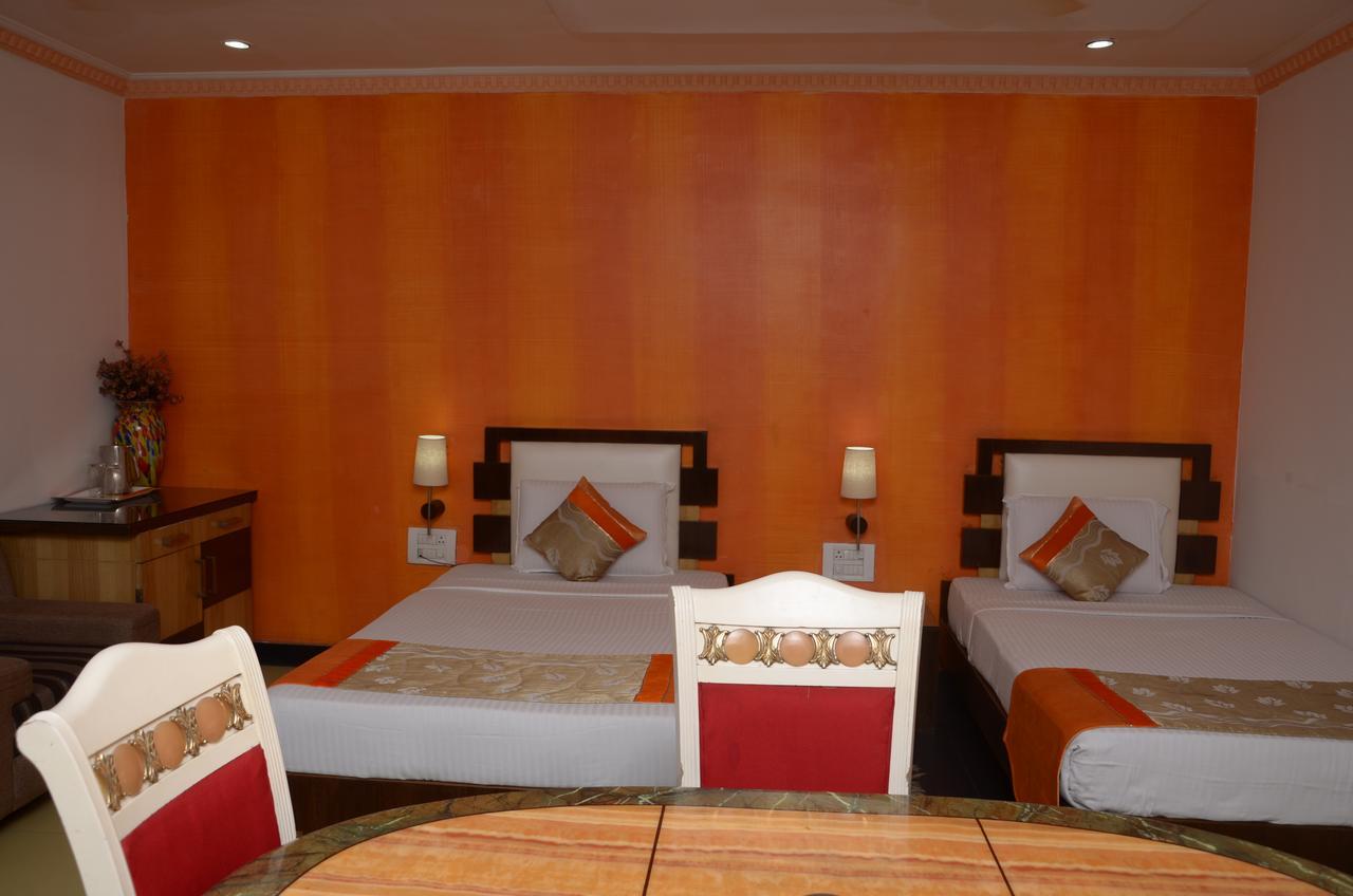 Hotel Rahul Deluxe Nagpur Zewnętrze zdjęcie